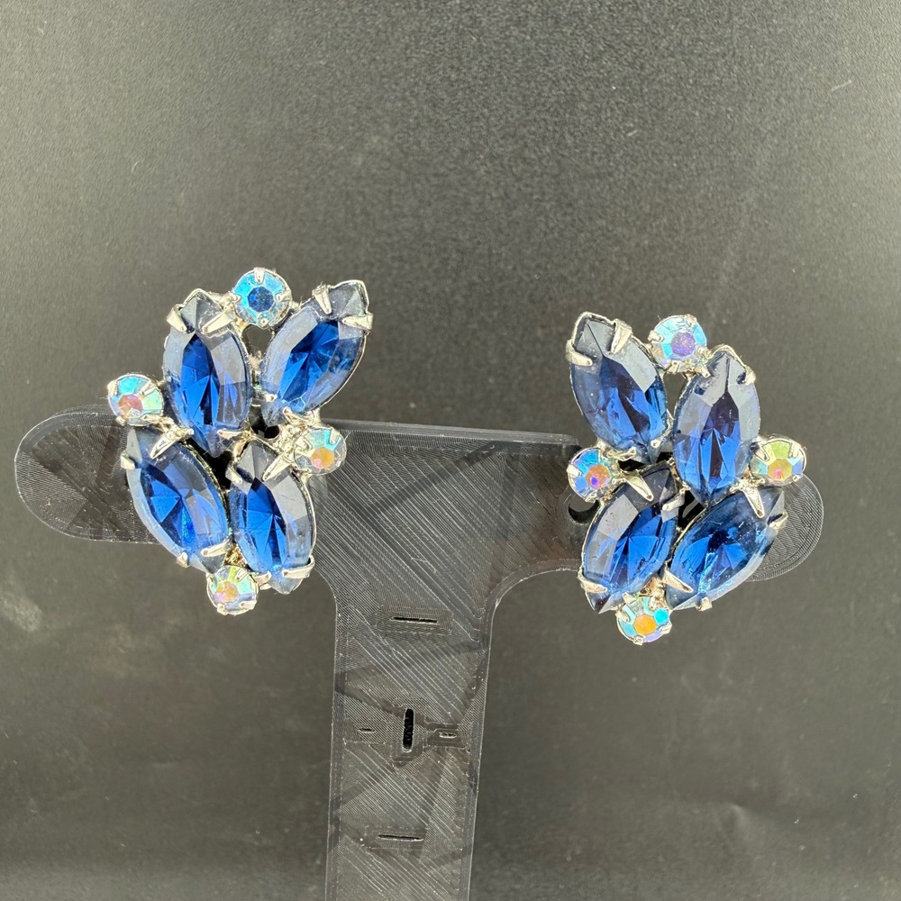Vintage Garne‎ Clip On Earrings Blue Rhinestone